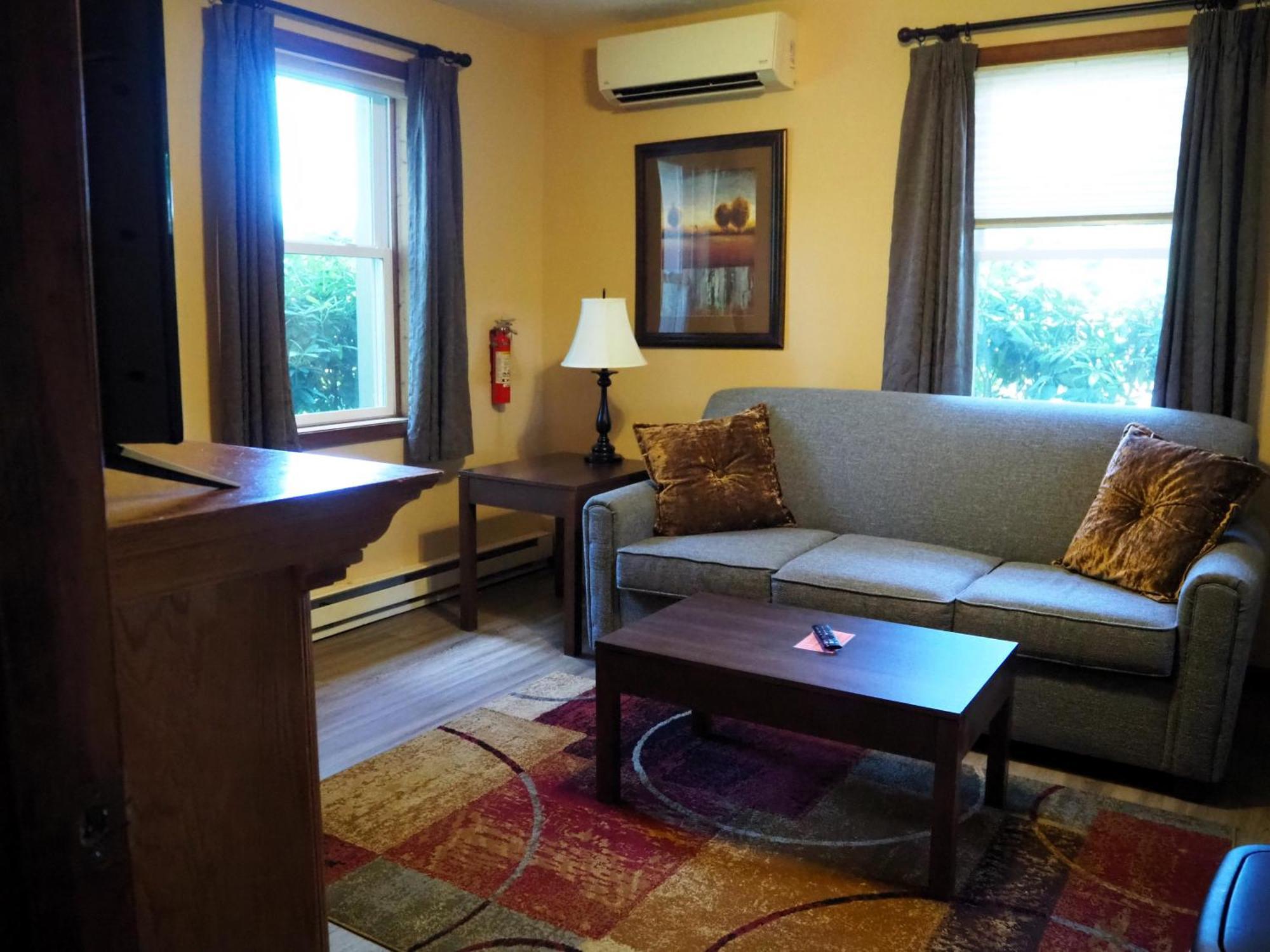 Woodfield Manor - A Sundance Vacations Property Cresco Room photo