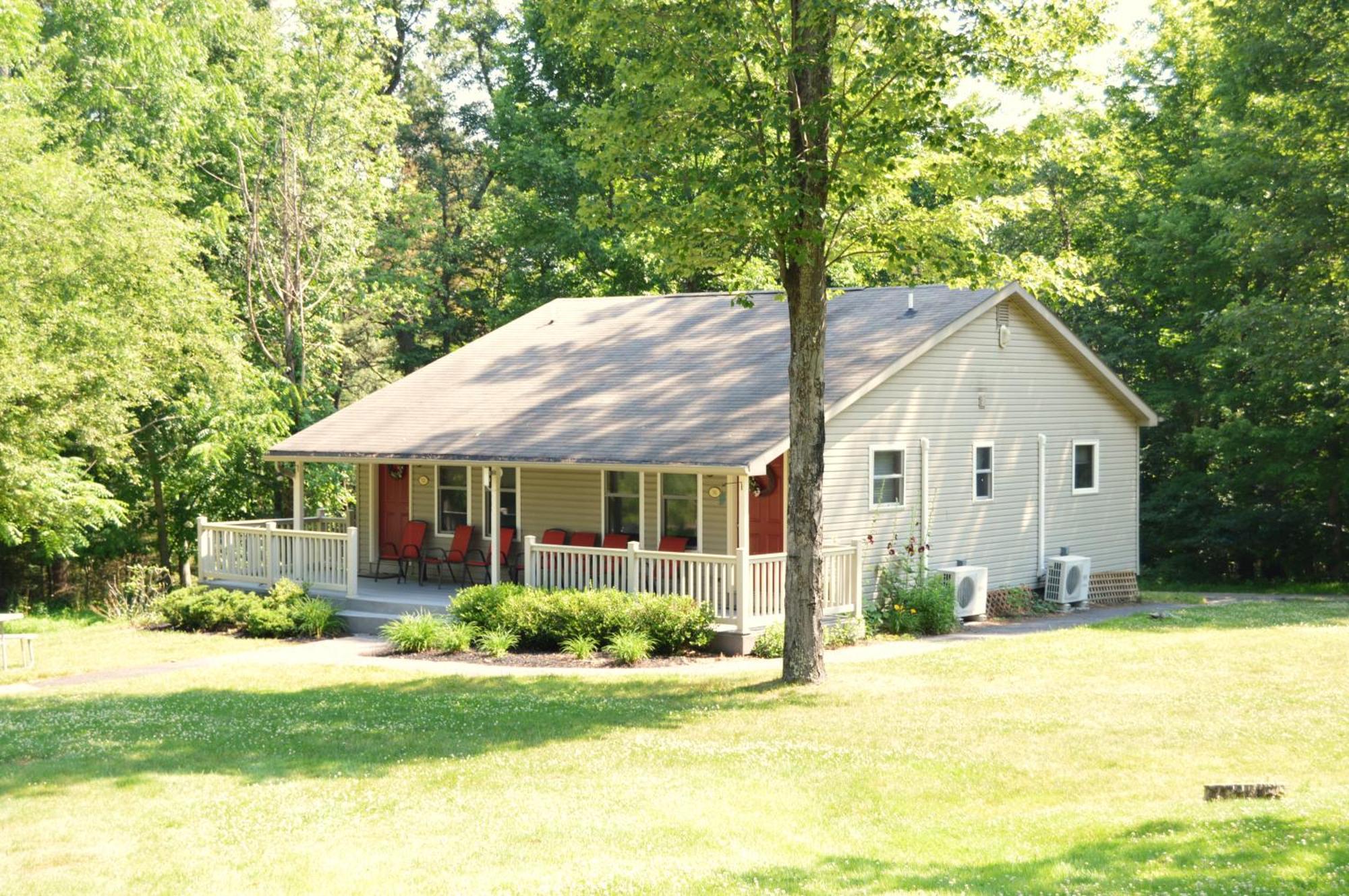 Woodfield Manor - A Sundance Vacations Property Cresco Exterior photo